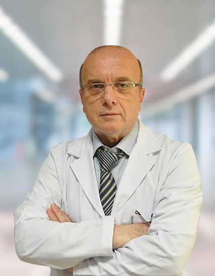 Portrait of Dr. M.D. Re?at ?AYA, a medical professional providing expert, patient-centered and compassionate healthcare services.